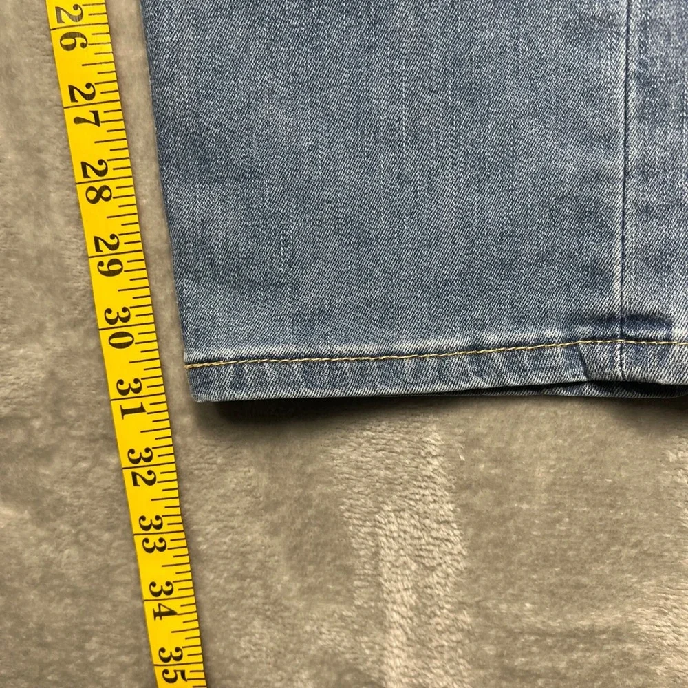 Levi 505 Jeans Men's Size 34x31* (tag 34x32) Blue Straight Leg‎ Mid Rise